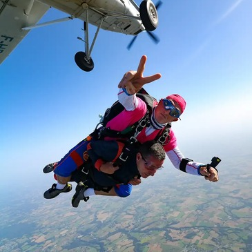 Saut en Parachute à Dinan — parachute à Dinan