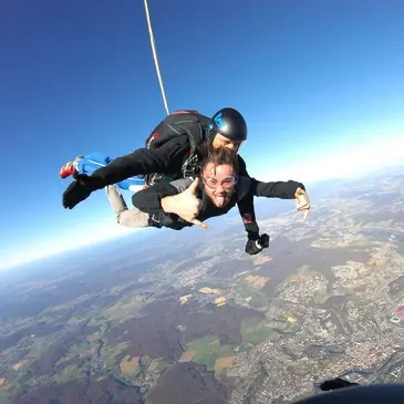 Saut en Parachute à Eschbach — parachute à Eschbach