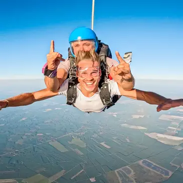 Saut en Parachute à Mimizan dans les Landes — parachute à Mimizan