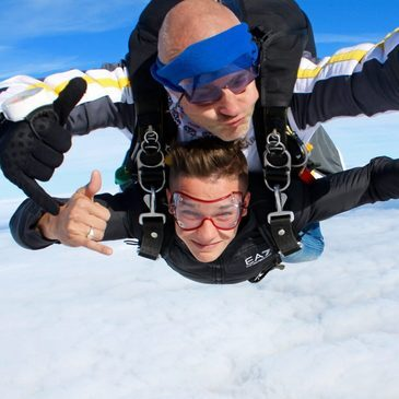 Saut en Parachute à Nevers dans la Nièvre — parachute à Nevers