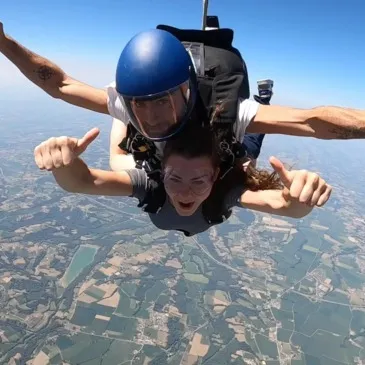Saut en Parachute en Tandem à Pau — parachute à Pau