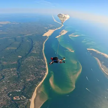 Saut en Parachute Tandem à Arcachon — parachute à Arcachon