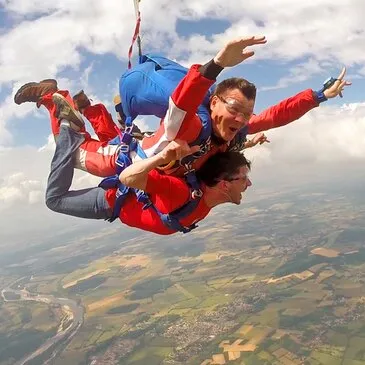 Saut en Parachute Tandem à Dieppe — parachute à Dieppe