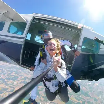Saut en Parachute Tandem à Epernay — parachute à Épernay