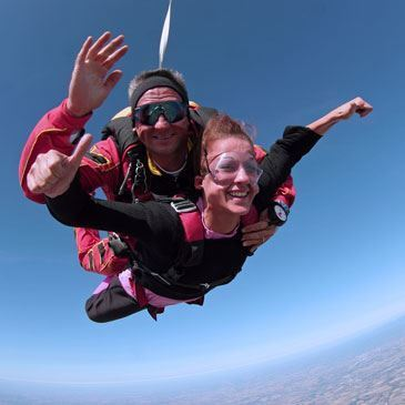 Saut en Parachute Tandem à Narbonne — parachute à Narbonne
