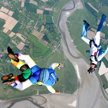 Saut en Parachute Tandem au Havre en Normandie — parachute à Le Havre