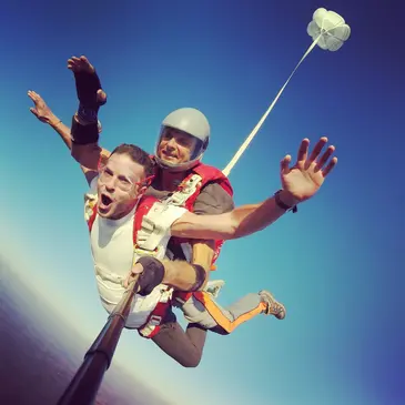 Saut en Parachute Tandem près d'Orléans — parachute à Orléans
