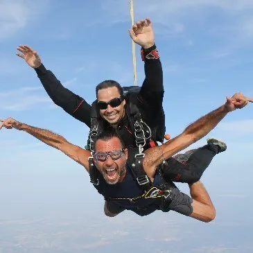 Saut en Parachute Tandem près de Perpignan — parachute à Perpignan